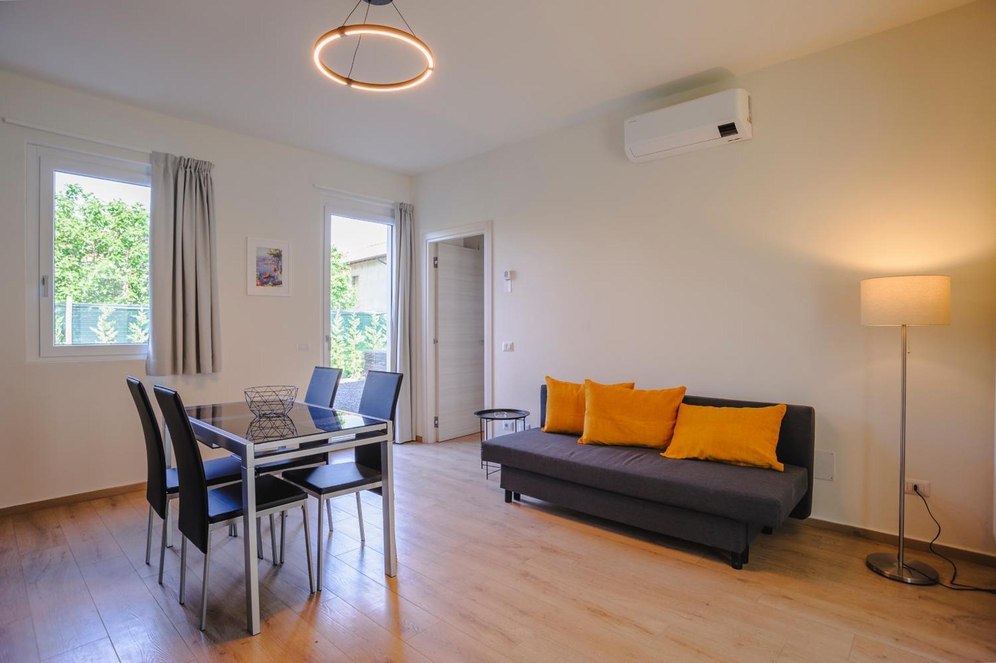 Le Casette Di Orta Apartments 오르타산줄리오 외부 사진